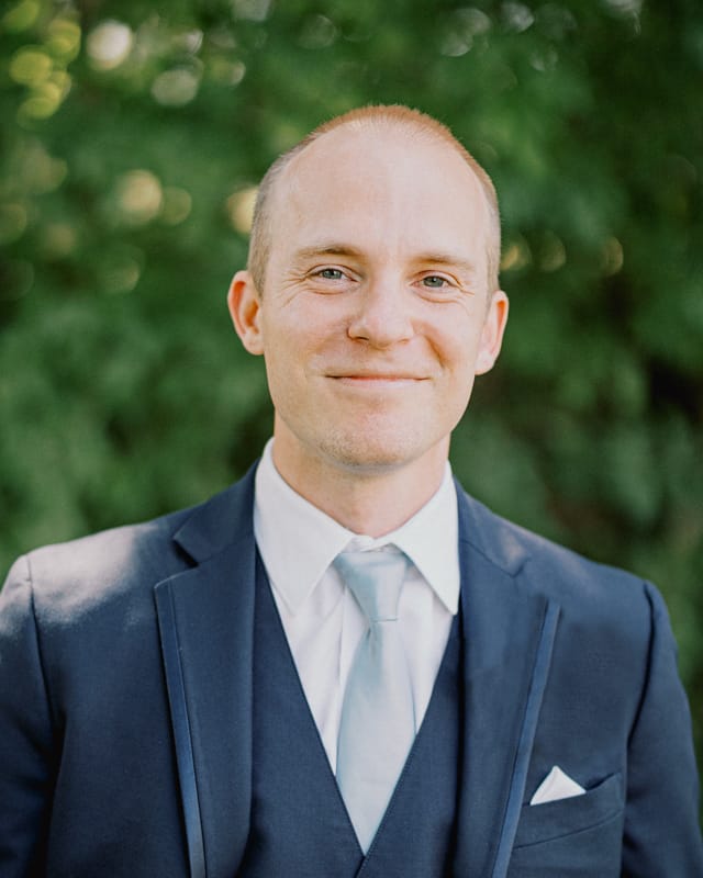 Dr Lee Penn, PhD Headshot